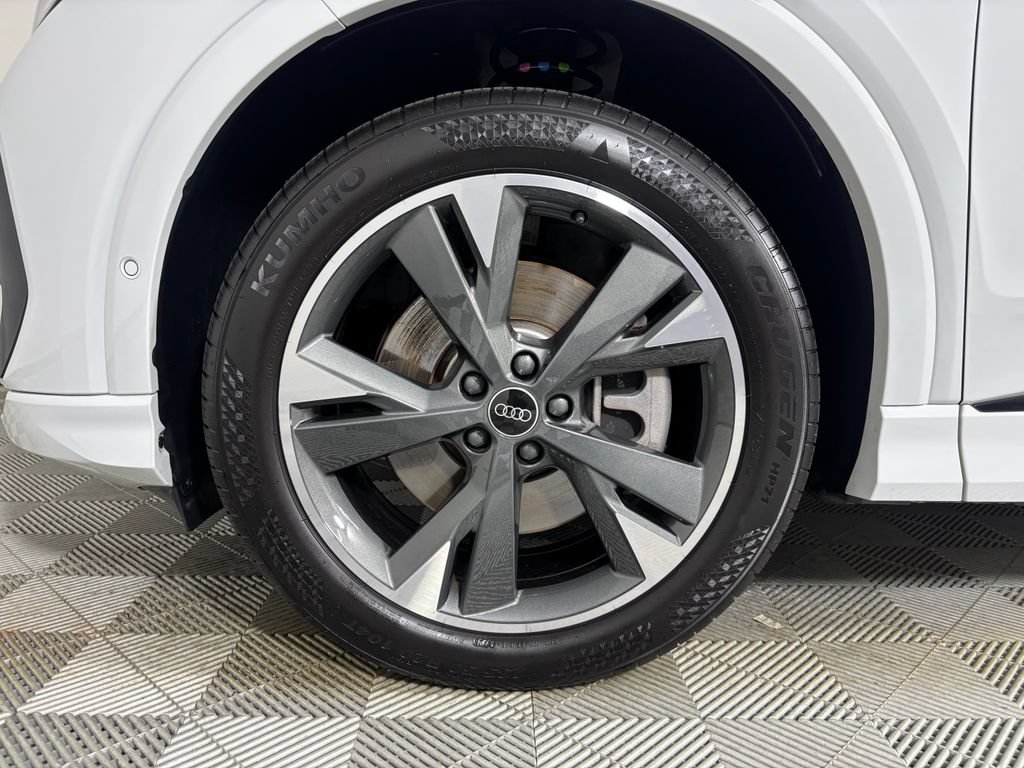 Used 2023 Audi Q4 e-tron Premium Plus AWD/4WD image 25