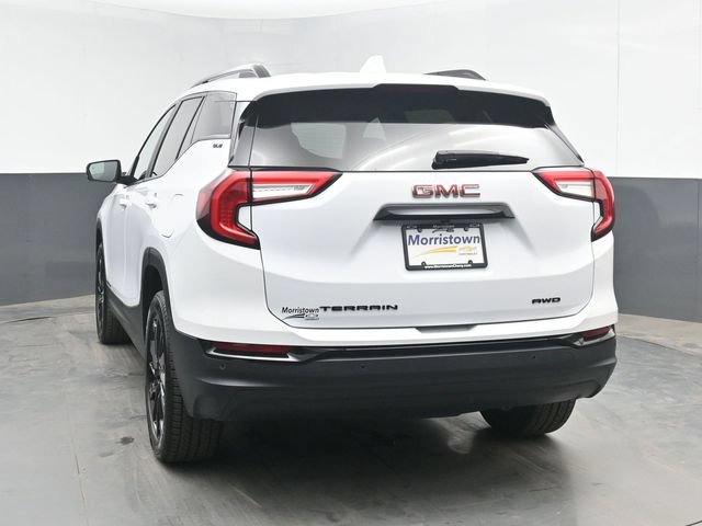 Used 2023 GMC Terrain SLE w/ Elevation Edition AWD/4WD image 12