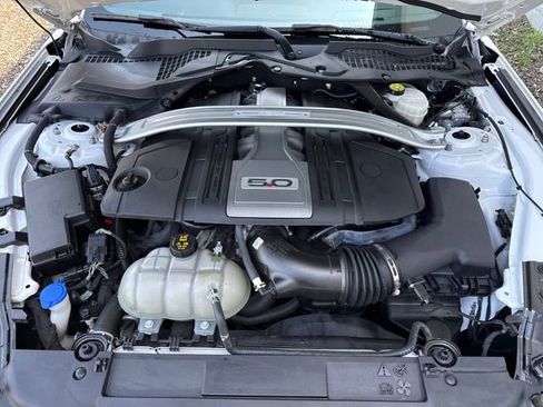 Used 2020 Ford Mustang GT Premium image 28