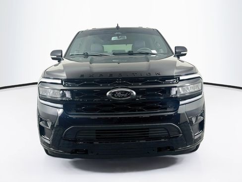 Used 2024 Ford Expedition Limited AWD/4WD image 2