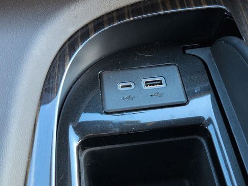 Used 2022 Cadillac Escalade Sport image 33