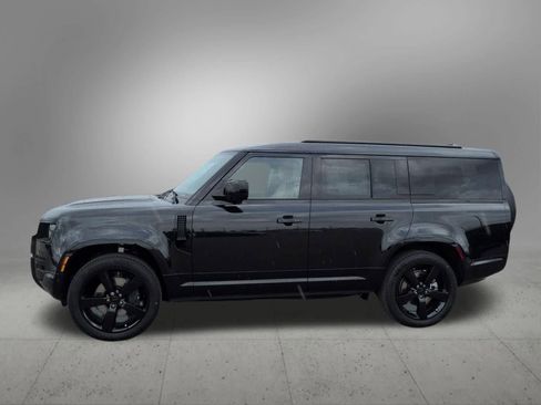 New 2026 Land Rover Defender 130 X-Dynamic SE AWD/4WD image 3