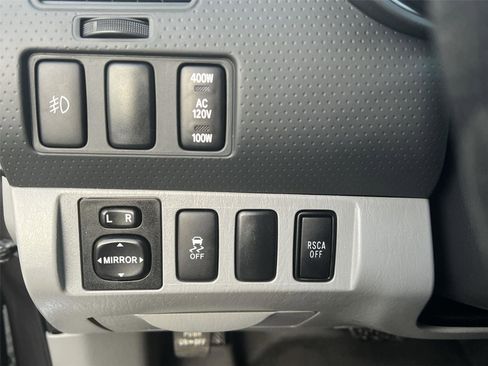 Used 2012 Toyota Tacoma 4x4 Double Cab image 20