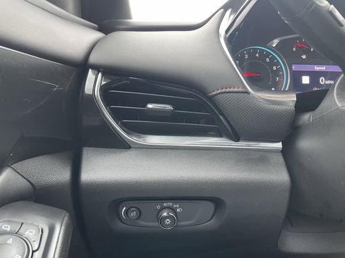 Used 2022 Chevrolet Traverse RS w/ LPO, Roadside Safety Package image 13