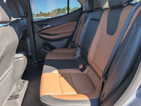 Used 2020 Buick Encore GX Essence image 27