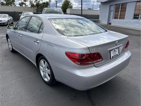 Used 2005 Lexus ES 330 image 3