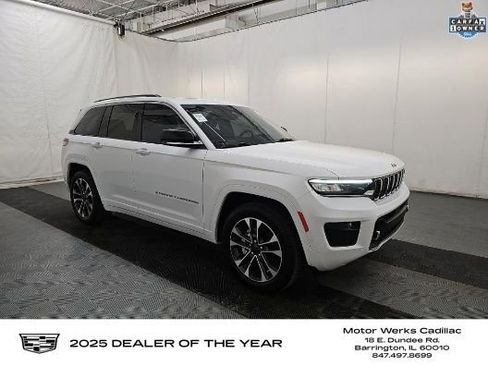 Used 2023 Jeep Grand Cherokee Overland image 1