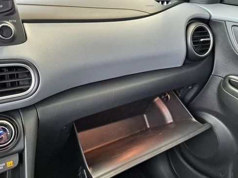 Used 2021 Hyundai Kona Limited w/ Cargo Package image 20