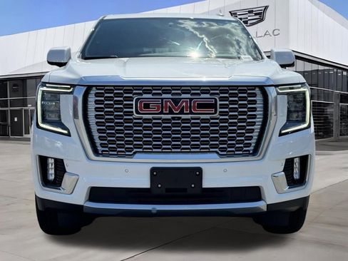 Used 2023 GMC Yukon XL Denali w/ Denali Reserve Package AWD/4WD image 4