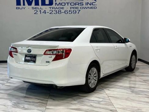 Used 2013 Toyota Camry LE image 5