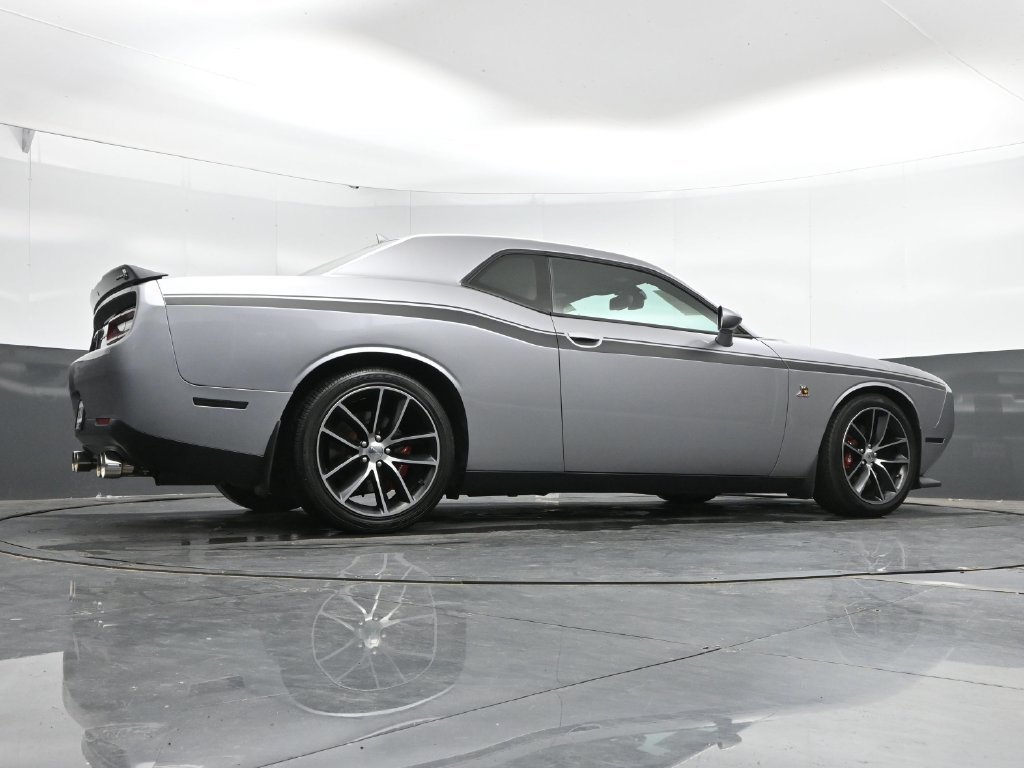 Used 2016 Dodge Challenger R/T Scat Pack RWD image 42