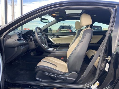 Used 2017 Honda Civic EX-L image 9