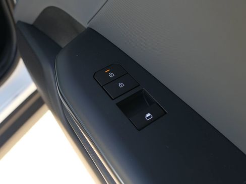 New 2025 Kia K4 LXS image 24