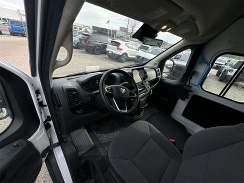 Used 2024 RAM ProMaster 3500 w/ Delivery Van Package image 10