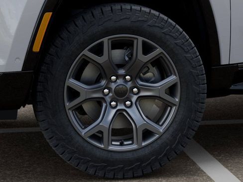 New 2026 Jeep Grand Wagoneer 4WD image 8