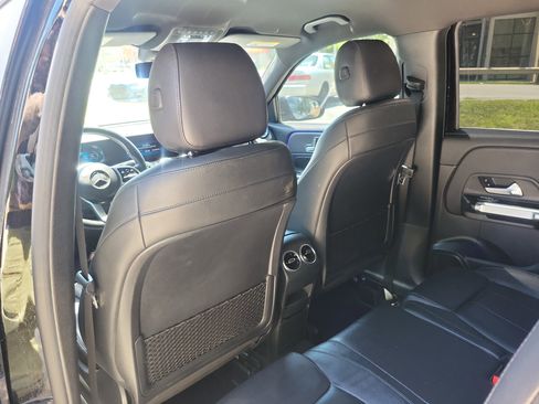 Used 2021 Mercedes-Benz GLB 250 image 15
