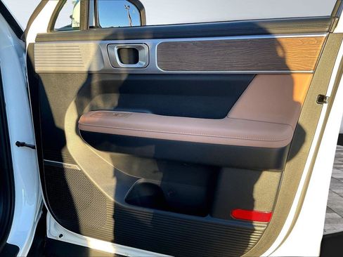 Used 2025 Hyundai Santa Fe Limited image 24