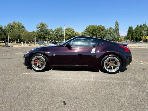 Used 2014 Nissan 370Z Coupe w/ Sport Package RWD image 8