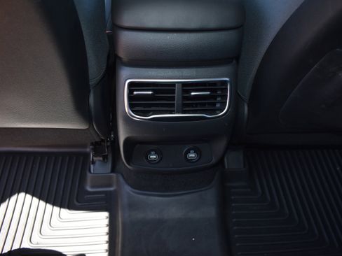 Used 2023 Hyundai Santa Fe SEL image 28