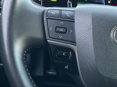 Used 2025 Toyota Camry SE image 22