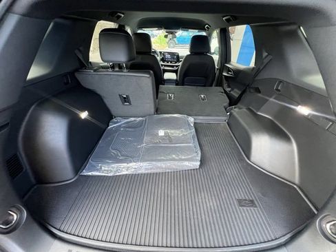 New 2026 Chevrolet Equinox LT w/ Convenience Package II image 21