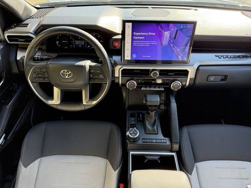 Certified 2024 Toyota Tacoma TRD Off-Road image 17