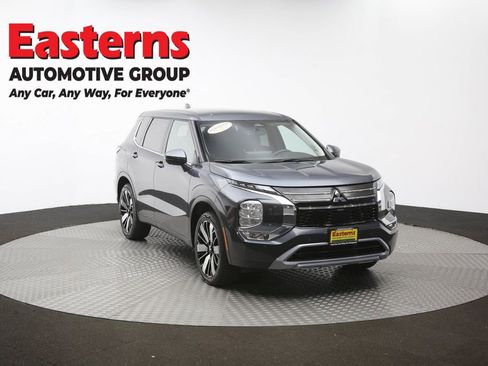 Used 2025 Mitsubishi Outlander SE AWD/4WD image 50