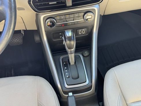 Used 2020 Ford EcoSport Titanium image 15