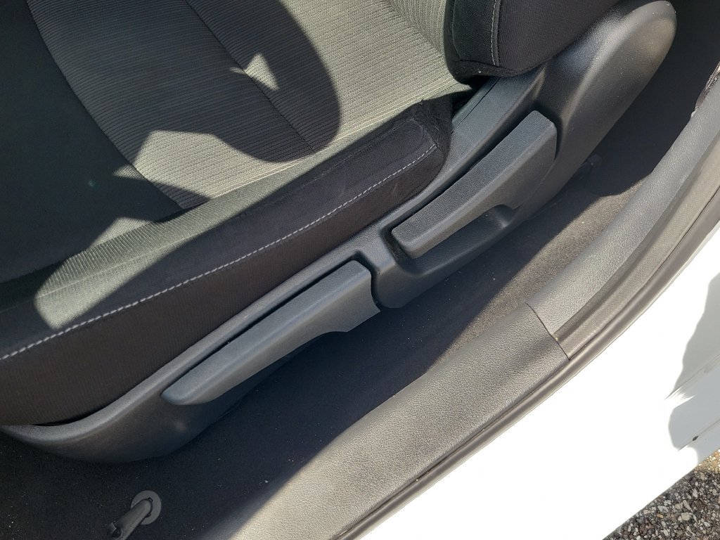 Certified 2025 Nissan Sentra SV FWD image 15
