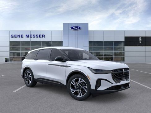 New 2026 Lincoln Nautilus Premier w/ Equipment Group 102A image 29