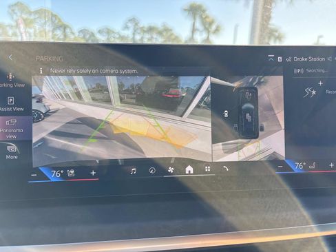 New 2026 BMW X7 xDrive40i w/ Premium Package image 25