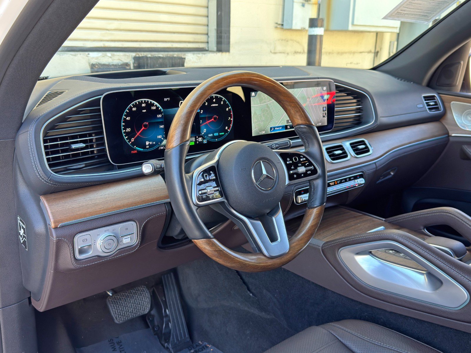 Used 2022 Mercedes-Benz GLE 450 4MATIC w/ AMG Line Exterior image 14