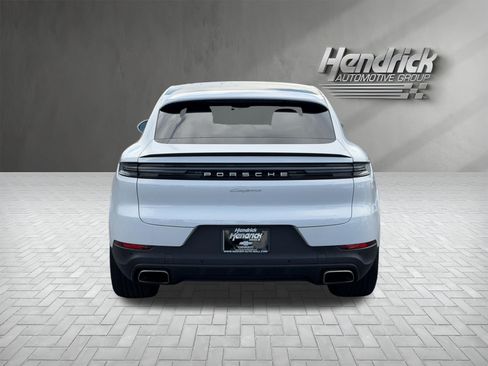 Used 2024 Porsche Cayenne Coupe AWD/4WD image 9