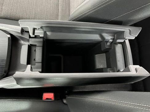 Used 2021 Nissan Rogue S FWD image 29