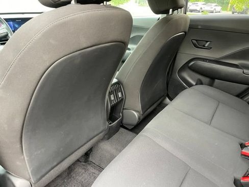 Used 2024 Hyundai Kona SEL AWD/4WD image 8