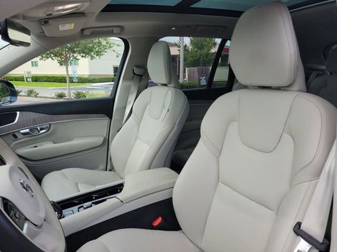 Used 2024 Volvo XC90 T8 Plus w/ Protection Package Premier AWD/4WD image 23