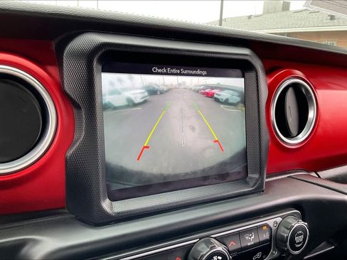 Used 2018 Jeep Wrangler Unlimited Rubicon image 23