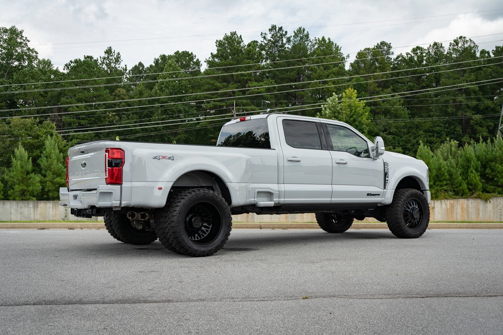 Used 2026 Ford F450 Lariat AWD/4WD image 24