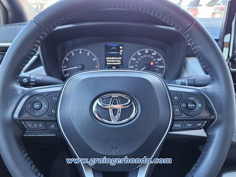 Used 2023 Toyota Corolla SE image 18
