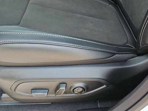 New 2026 Jeep Grand Cherokee Altitude RWD image 21