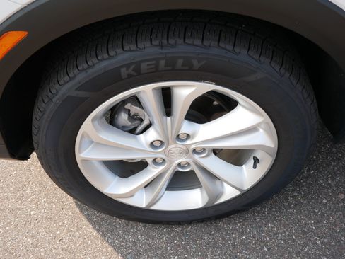 Used 2023 Buick Encore GX Preferred w/ Cold Weather Comfort Package FWD image 16