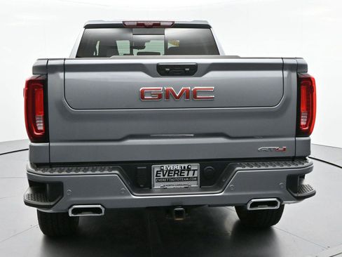 Used 2025 GMC Sierra 1500 AT4 w/ AT4 Premium Package AWD/4WD image 6