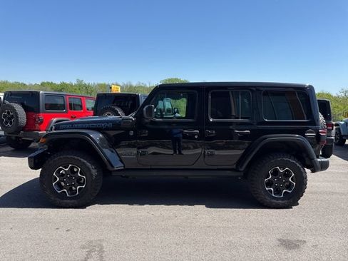 Used 2023 Jeep Wrangler Unlimited Rubicon 4xe w/ Steel Bumper Group AWD/4WD image 6