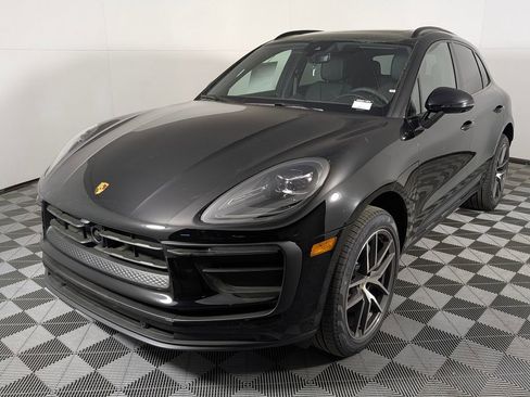 New 2026 Porsche Macan image 1