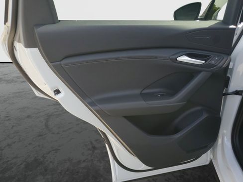 New 2025 Audi Q6 e-tron Premium image 17