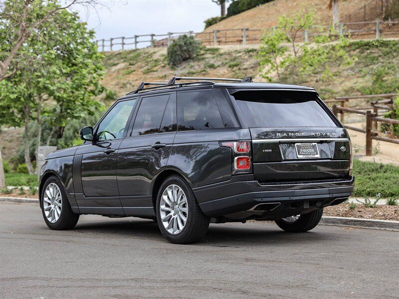 Used 2020 Land Rover Range Rover HSE AWD/4WD image 5