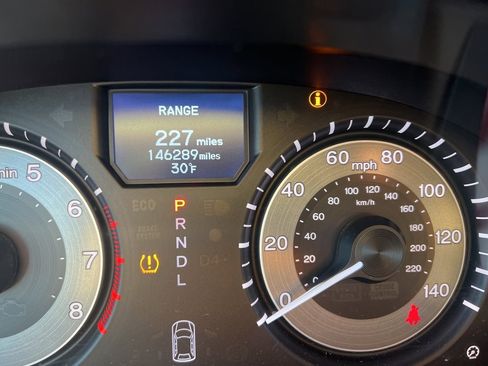 Used 2016 Honda Odyssey Touring Elite image 20