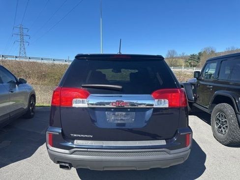 Used 2017 GMC Terrain SLE image 17