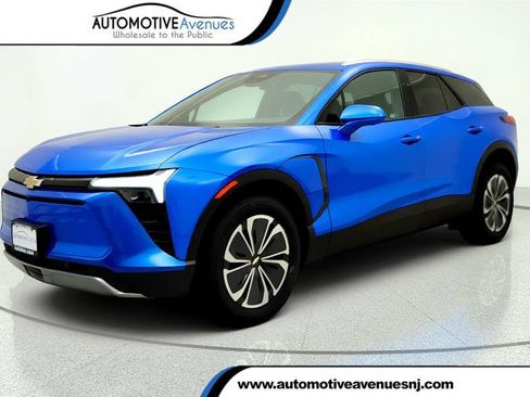 Used 2024 Chevrolet Blazer EV LT AWD/4WD image 1
