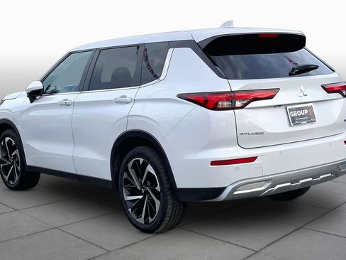 Used 2024 Mitsubishi Outlander SE FWD image 12